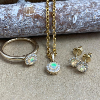 9ct Yellow Gold Opal & Diamond Cluster Pendant