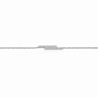 18ct white gold chain bracelet on a white background
