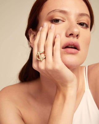 UNOde50 Teen Ring worn on the hand, size 21 
