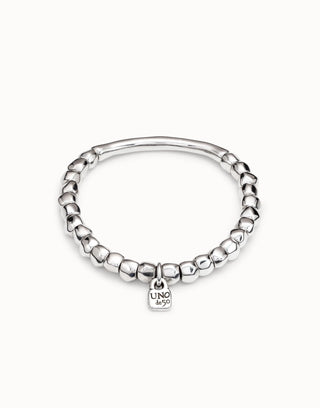 Close-up of the tubular piece on the Uno de 50 Journey bracelet