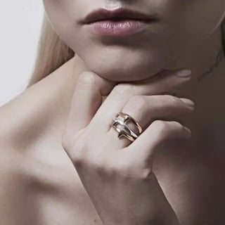 Shaun Leane Rose Thorn Band Ring